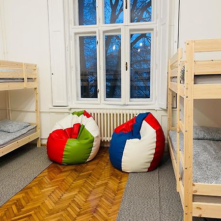 Hostel Green World Nowy Sad Zewnętrze zdjęcie