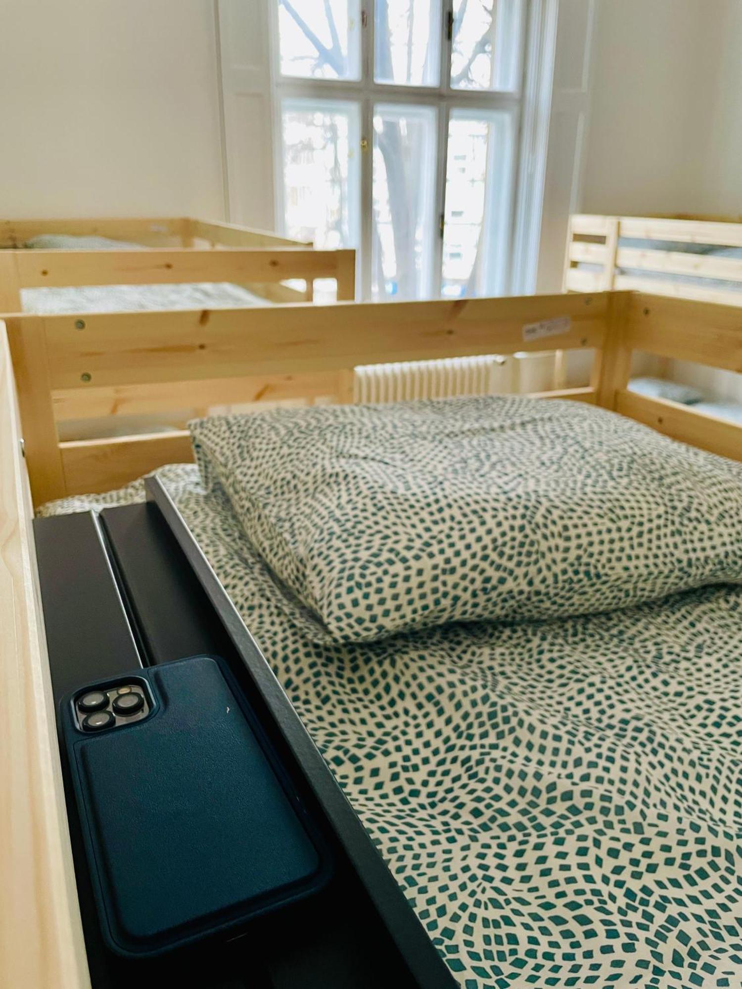 Hostel Green World Nowy Sad Zewnętrze zdjęcie