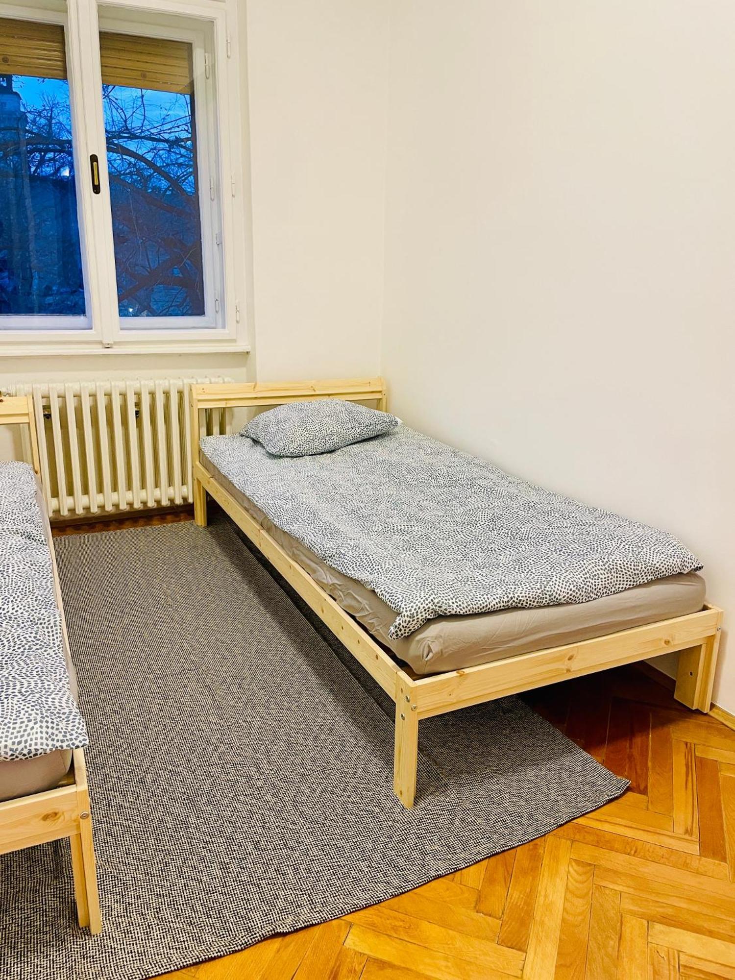 Hostel Green World Nowy Sad Zewnętrze zdjęcie